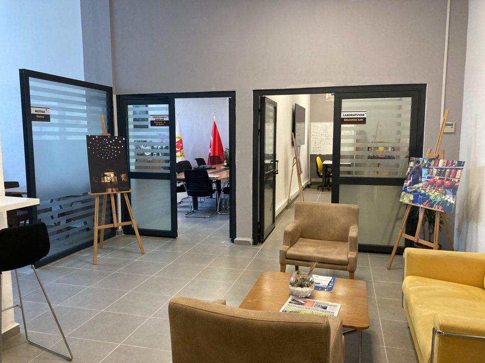 Uluslararası Basın Merkezi kapılarını açtı: Gappi, “İzmir’i dünya ile buluşturacak bu merkez en büyük hayalimizdi” 5