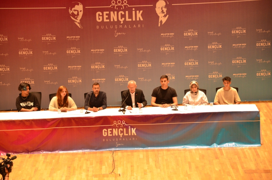 Gençler sordu, Kılıçdaroğlu yanıtladı: Türkiye'nin kaderini değiştireceksiniz! 3