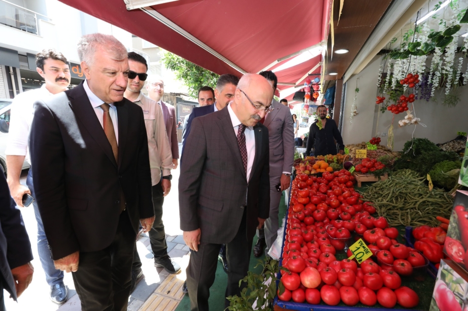 İzmir Valisi Narlıdere’yi Ziyaret Etti 5