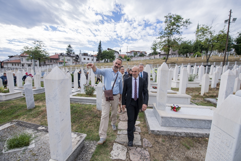 Soyer’den Bosna-Hersek ziyaretinde ‘İzmir’ vurgusu: “İzmir'in vicdanını temsilen buradayız” 2