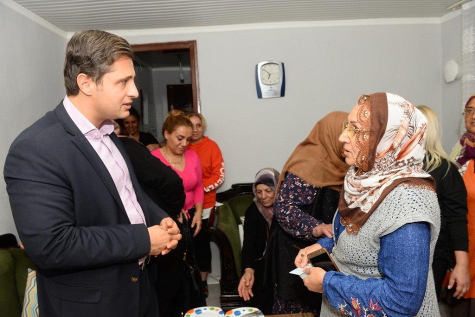  CHP İzmir Kapı Kapı Çalışıyor: Bir Günde 3313 Hane Ziyareti 2