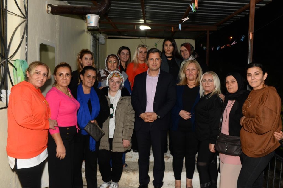  CHP İzmir Kapı Kapı Çalışıyor: Bir Günde 3313 Hane Ziyareti 3