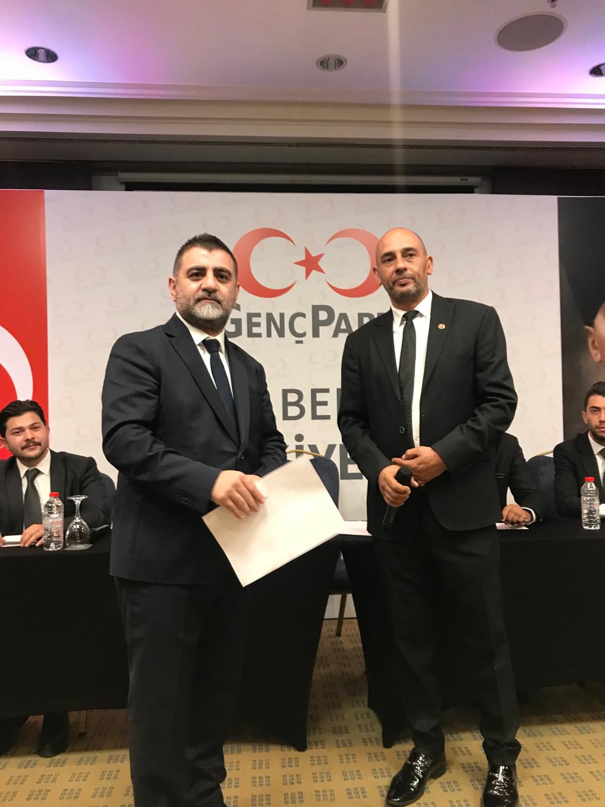 Genç Parti'de Yeni Dönem: Burçin Şahindur Genel Başkan Seçildi 2