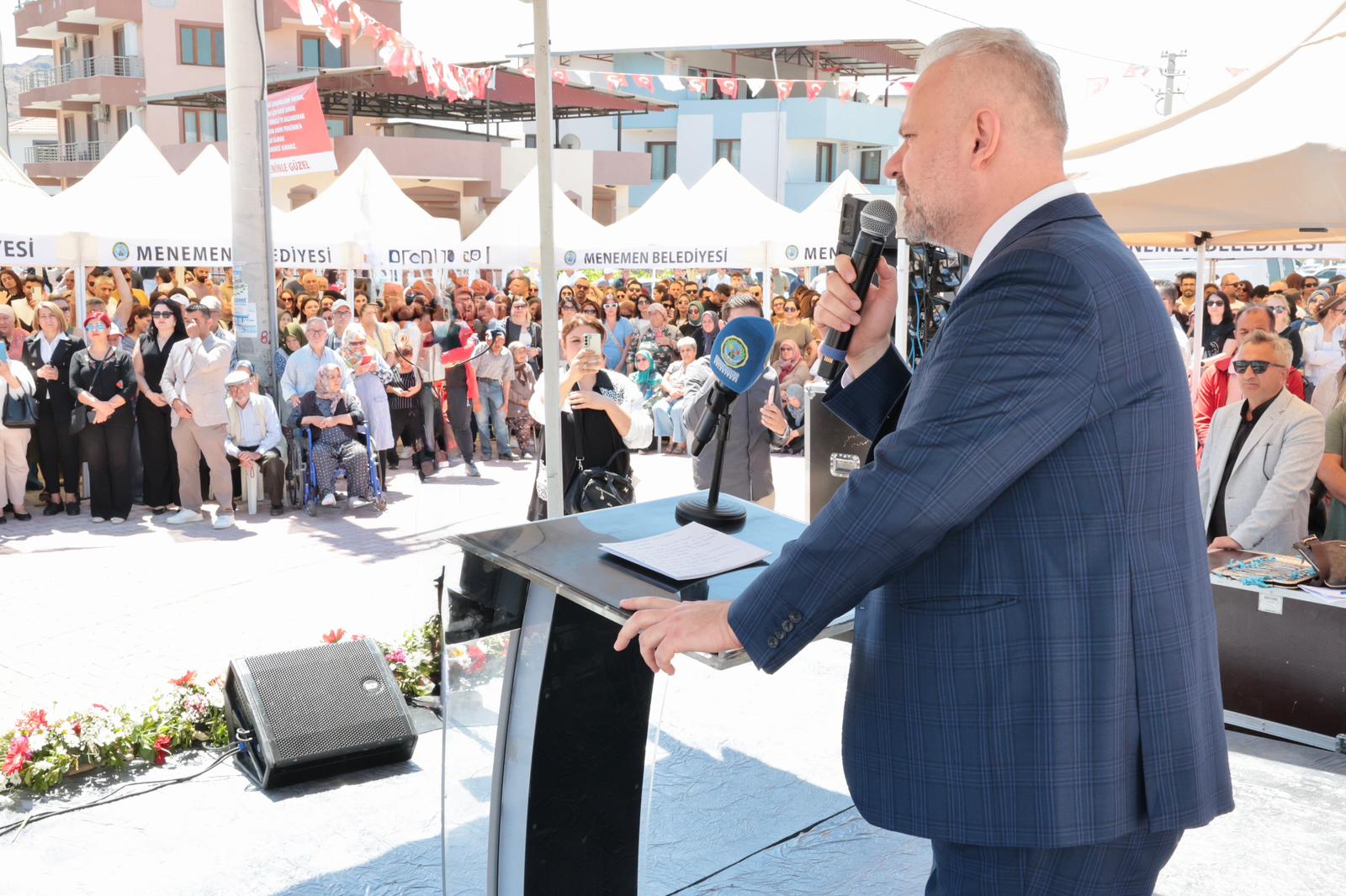 Menemen’de bir kapalı pazar yeri daha açıldı! 1
