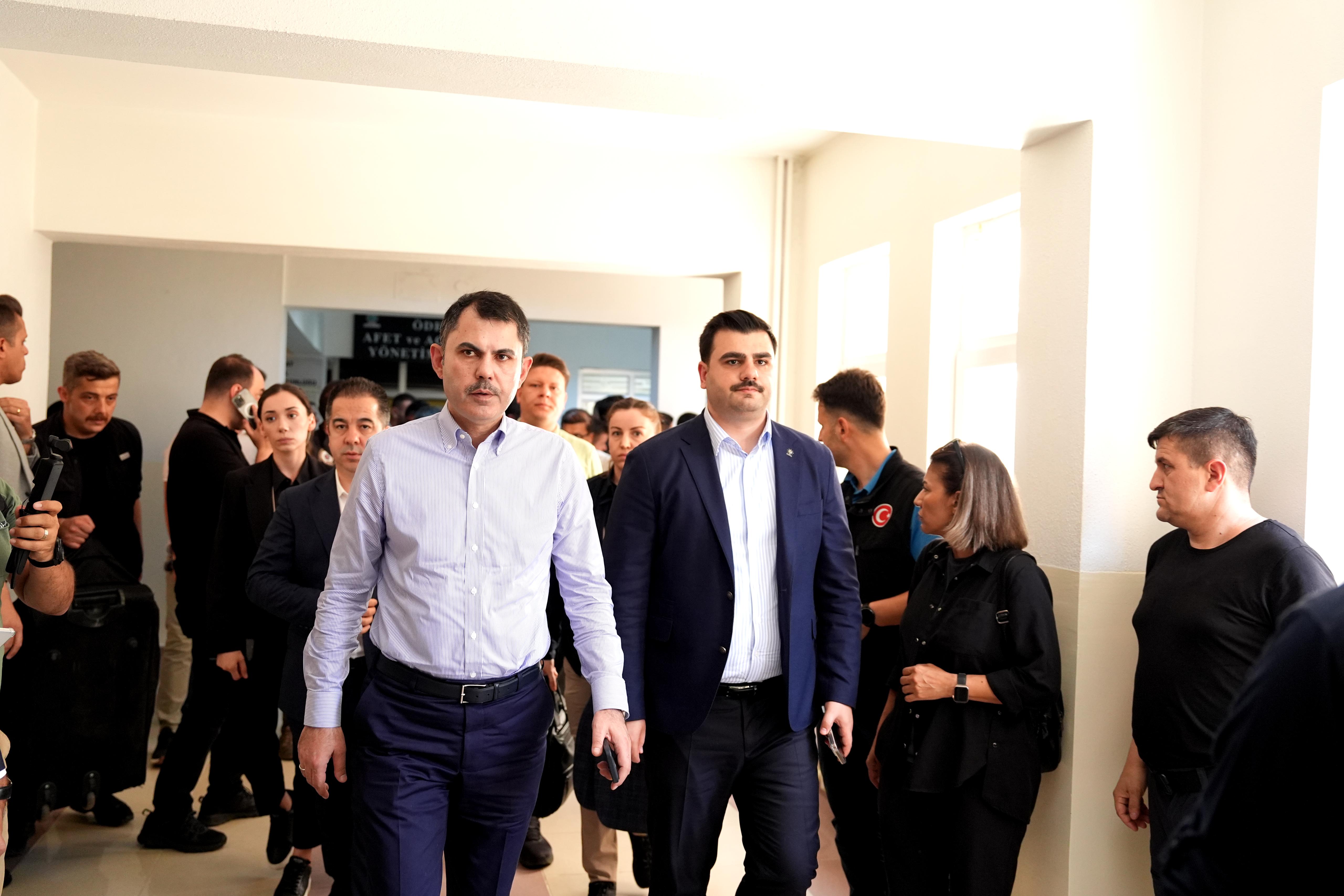 İnan, "İzmir'in yaralarını birlikte saracağız" 1