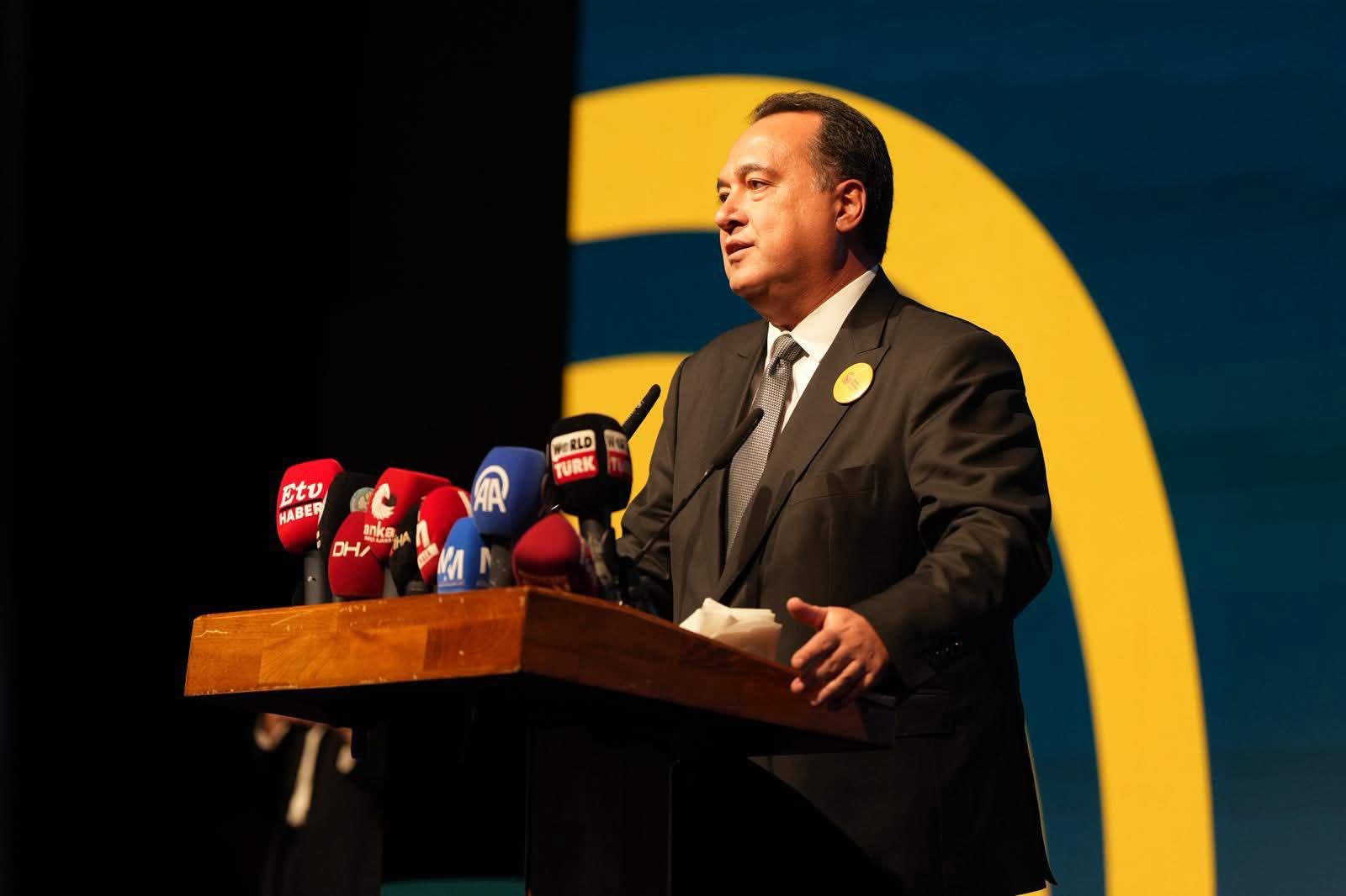 Ferdi Zeyrek’in Hayalleri Vakıfla Geleceğe Taşınıyor 4