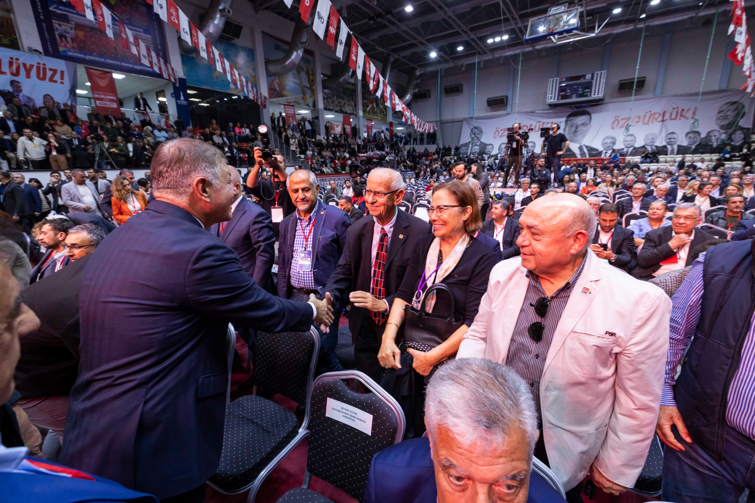 Başkan Tugay CHP İzmir İl Kongresi’nde konuştu  “İktidara geleceğiz” 3