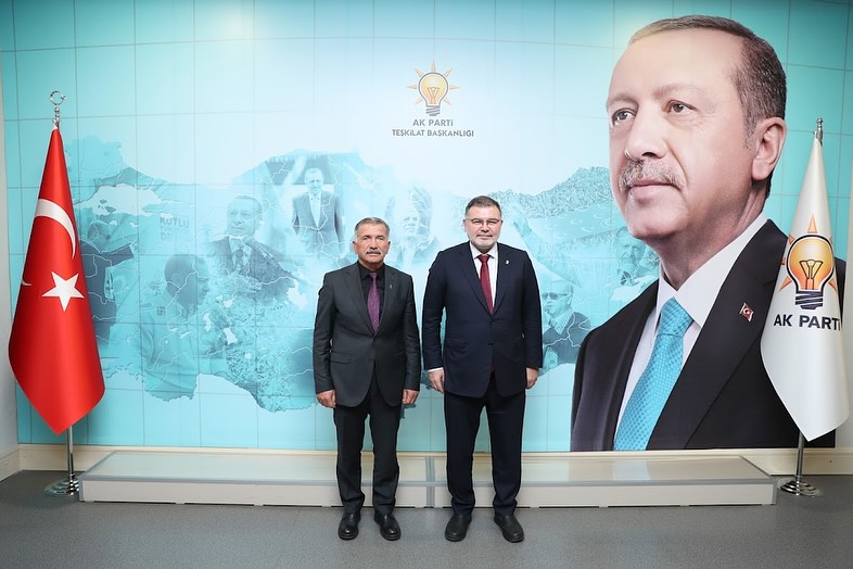 AK Parti İzmir'de 6 İlçe İçin Yeni Başkanlar Belli Oldu: İşte İsim İsim Liste 2
