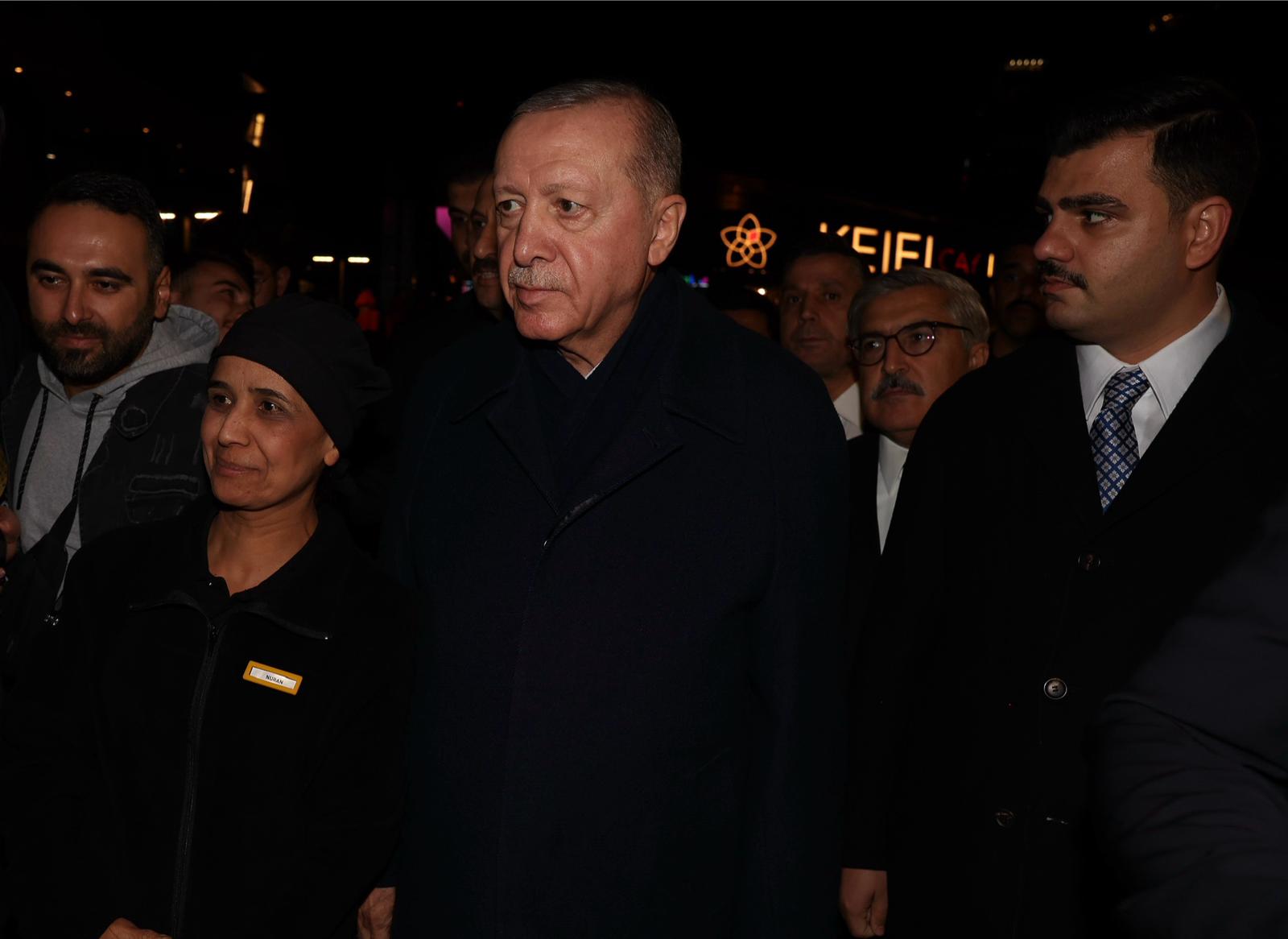 Gençlerin "En Beğendiği" Vekiller Listesinde İzmir'den Tek İsim: Eyüp Kadir İnan 1