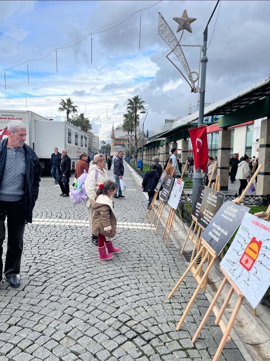 İzmir MARAŞDER'den asrın felaketi için anma programı! 5