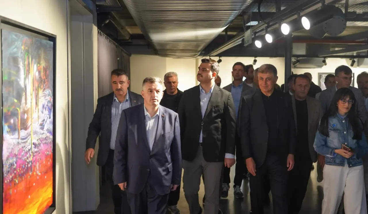 İnan: “İzmir Kültür Yolu Festivali, şehrimizin bütün dinamiklerinin sahiplendiği büyük bir kültür ve sanat buluşmasıdır” 4