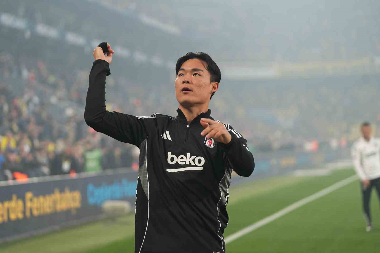 trendyol-super-lig-fenerbahce-0-besiktas-0-mac-devam-ediyor