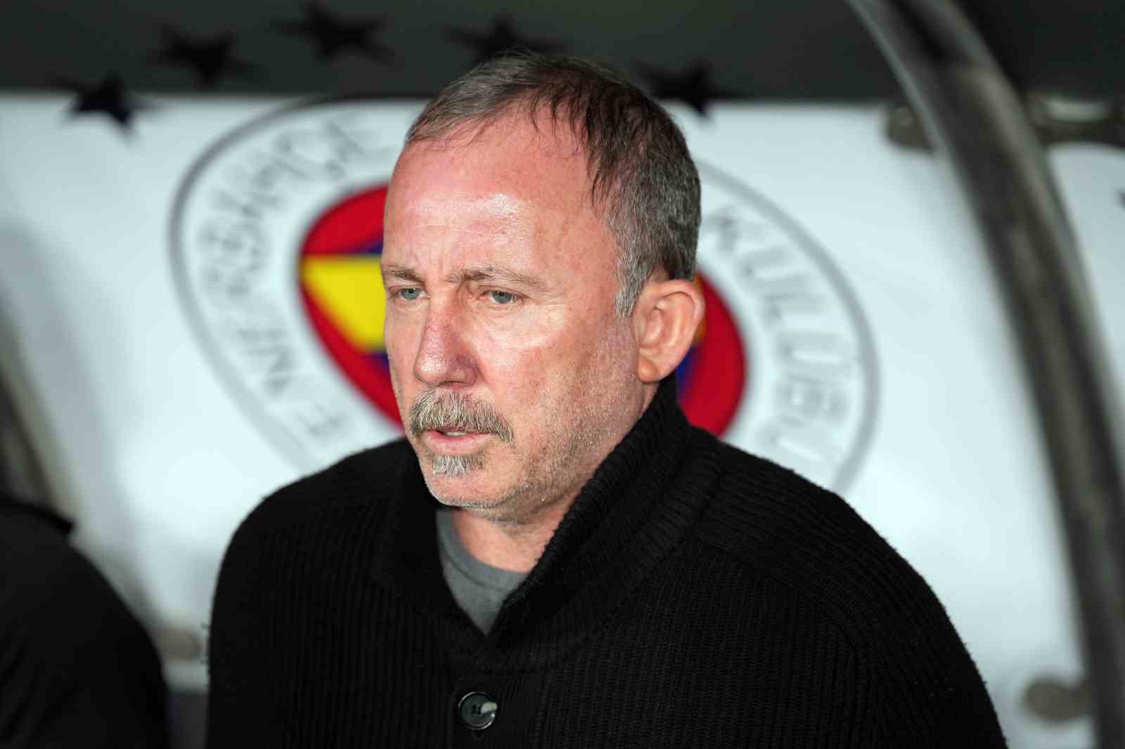 trendyol-super-lig-fenerbahce-0-besiktas-0-mac-devam-ediyor